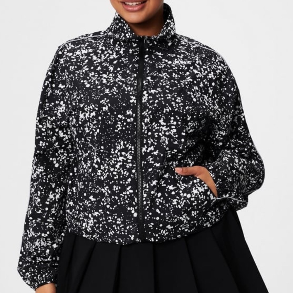 Fabletics Oversized Flyweight Zipper Nylon Windbr… - image 1